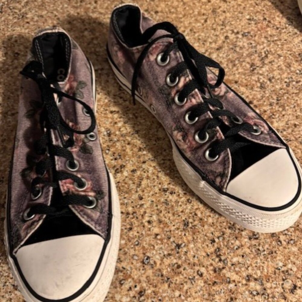 Converse low profile platform purple floral flower sneaker tennis shoes Size 7.5